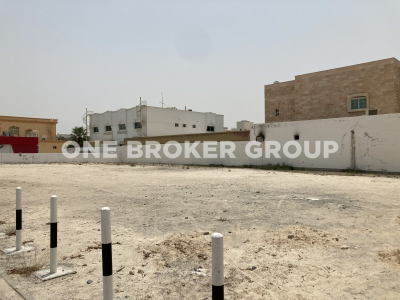 Building/Showroom/Beach Rd AED2.75M -pic_2
